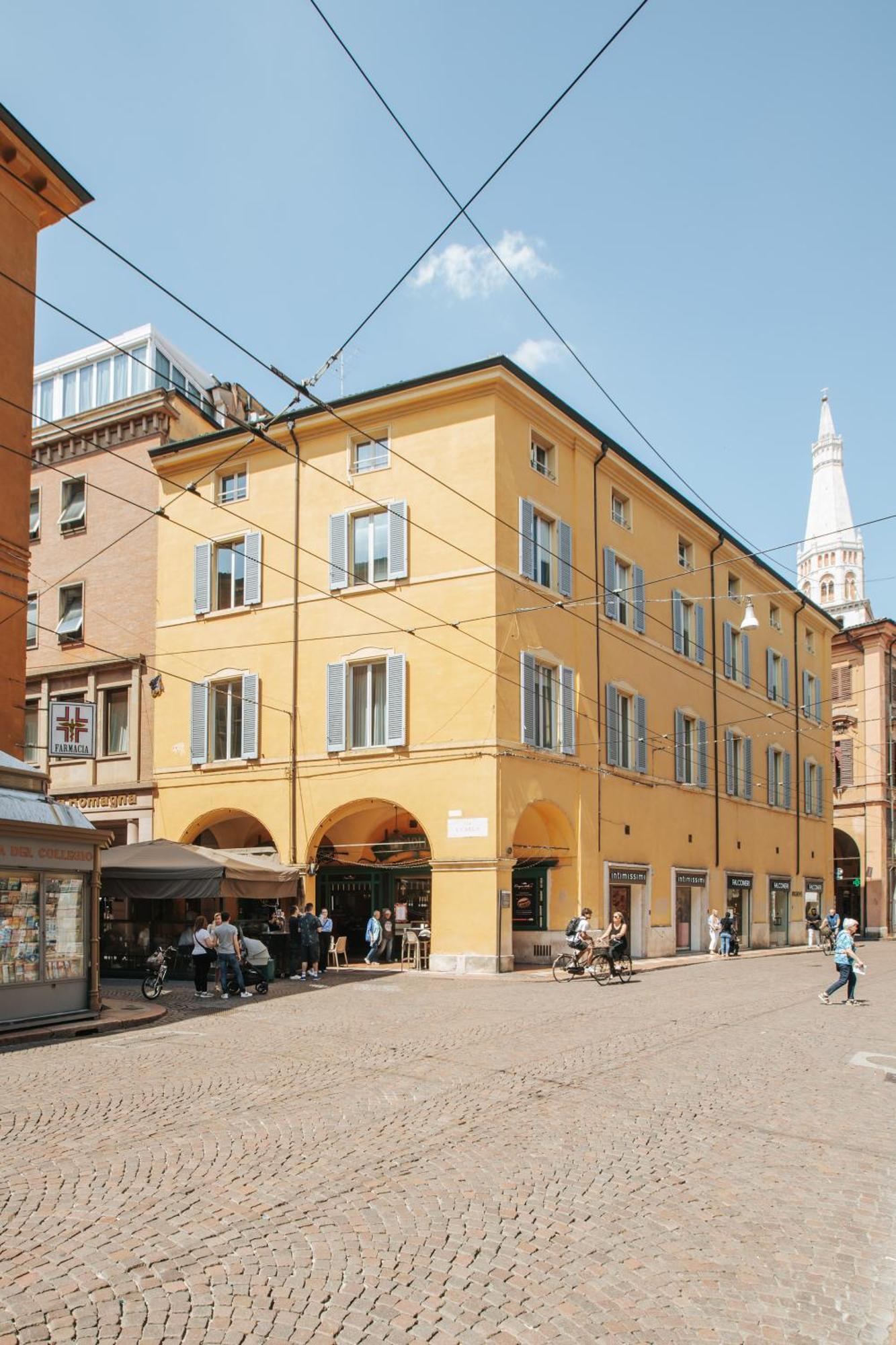 Molinari House Modena Centro Diamond Apartment Luaran gambar